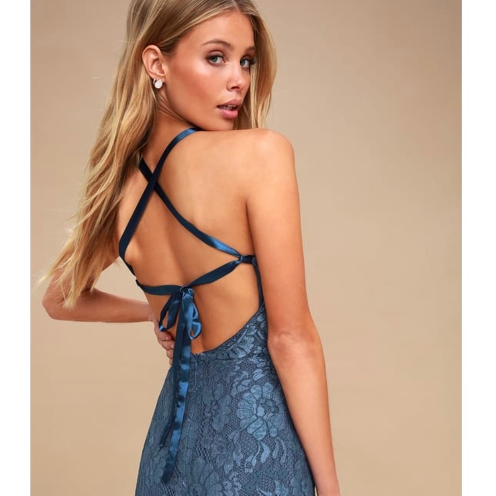 Lulu’s Wishful Wanderings Lace Tie-Back Bodycon Dress